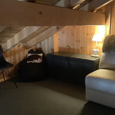 Chalet Sunny In With Garden Veysonnaz