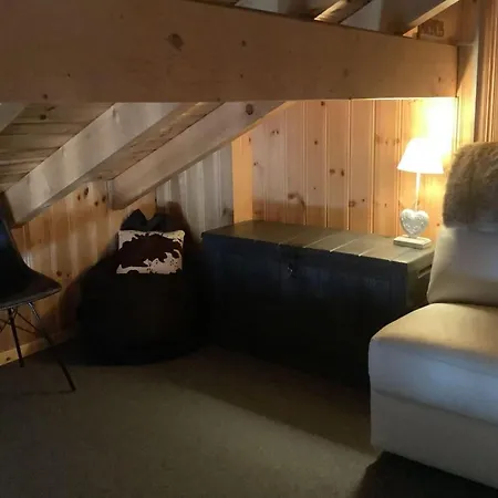 Chalet Sunny In With Garden Veysonnaz