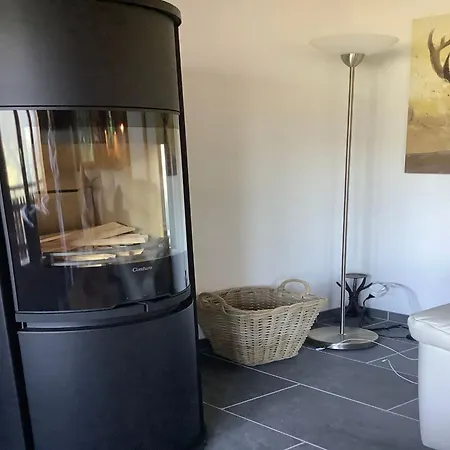 בקתה Sunny In With Garden ויסונה