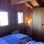 Chalet Sunny In With Garden Veysonnaz