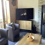 Sunny In With Garden Chalet